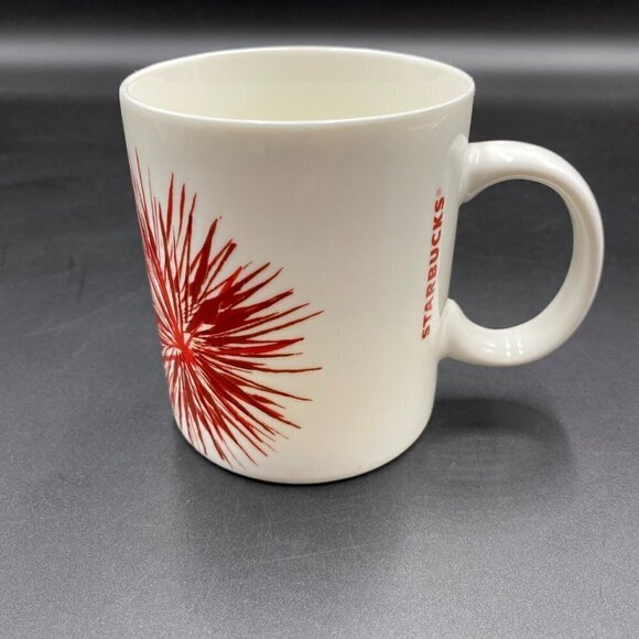 2014 Starbucks 12 oz Coffee Cup - Picture 1 of 7